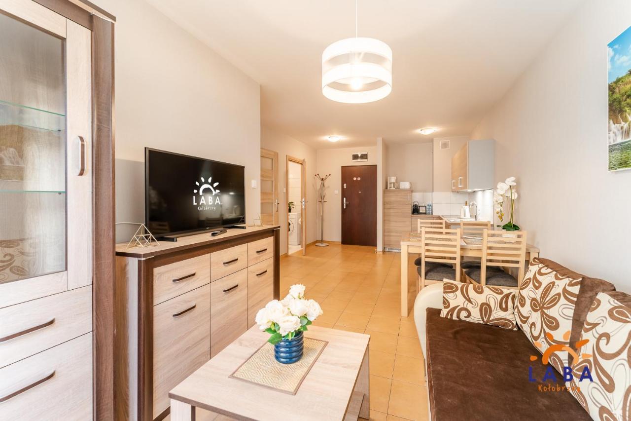 Laba Kolobrzeg Apartamenty Bursztynowe Z Miejscami Postojowymi Exterior photo